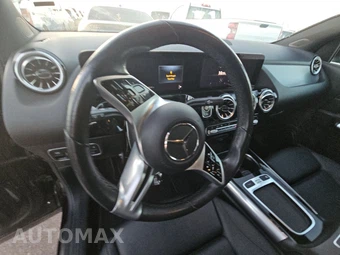 2025 Mercedes-Benz GLA 250 4MATIC - miniatura 10