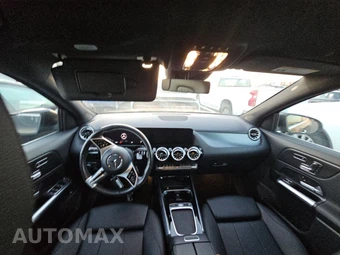 2025 Mercedes-Benz GLA 250 4MATIC - miniatura 11