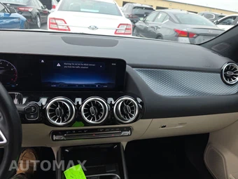 2025 Mercedes-Benz GLA 250 4MATIC - miniatura 17