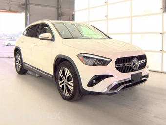 2025 Mercedes-Benz GLA 250 4MATIC - miniatura 4