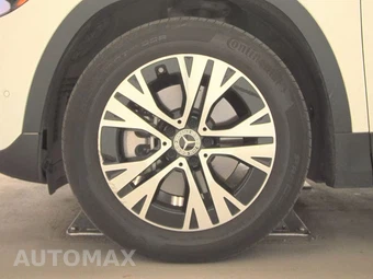 2025 Mercedes-Benz GLA 250 4MATIC - miniatura 9