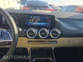 2025 Mercedes-Benz GLA 250 4MATIC - miniatura 11