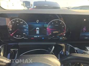 2025 Mercedes-Benz GLA 250 4MATIC - miniatura 12