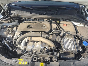 2025 Mercedes-Benz GLA 250 4MATIC - miniatura 16