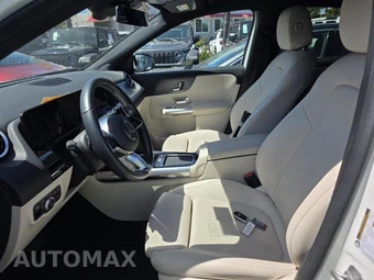 2025 Mercedes-Benz GLA 250 4MATIC - miniatura 9