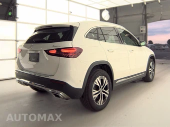 2025 Mercedes-Benz GLA 250 4MATIC - miniatura 5