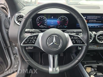 2025 Mercedes-Benz GLA 250 4MATIC - miniatura 10