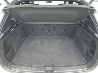 2025 Mercedes-Benz GLA 250 4MATIC - miniatura 16