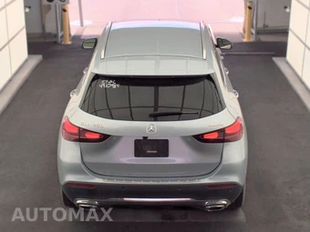 2025 Mercedes-Benz GLA 250 4MATIC - miniatura 5