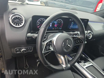 2025 Mercedes-Benz GLA 250 4MATIC - miniatura 10