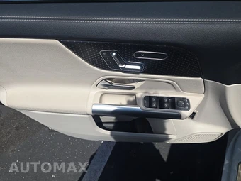 2025 Mercedes-Benz GLA 250 4MATIC - miniatura 15