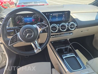 2025 Mercedes-Benz GLA 250 4MATIC - miniatura 17