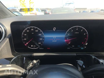 2025 Mercedes-Benz GLA 250 4MATIC - miniatura 12