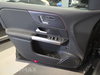 2025 Mercedes-Benz GLA 250 4MATIC – miniatura 15