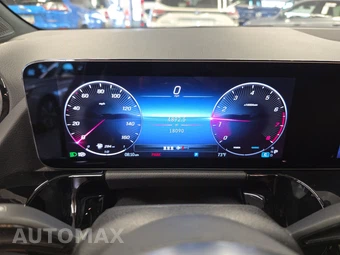2025 Mercedes-Benz GLA 250 4MATIC – miniatura 18