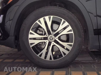 2025 Mercedes-Benz GLA 250 4MATIC – miniatura 9