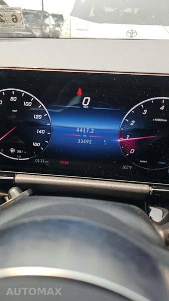 2025 Mercedes-Benz GLA 250 4MATIC - miniatura 18