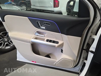 2025 Mercedes-Benz GLA 250 4MATIC - miniatura 15