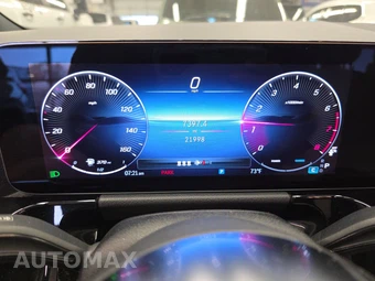 2025 Mercedes-Benz GLA 250 4MATIC - miniatura 18