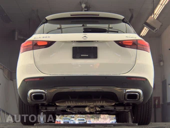 2025 Mercedes-Benz GLA 250 4MATIC - miniatura 7