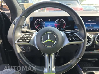 2025 Mercedes-Benz GLA 250 4MATIC - miniatura 10