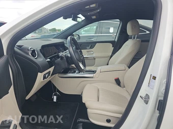 2025 Mercedes-Benz GLA 250 4MATIC - miniatura 7