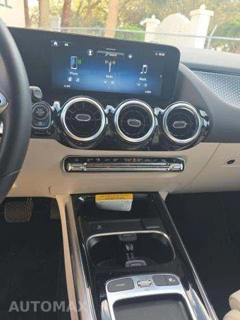 2025 Mercedes-Benz GLA 250 4MATIC - miniatura 11