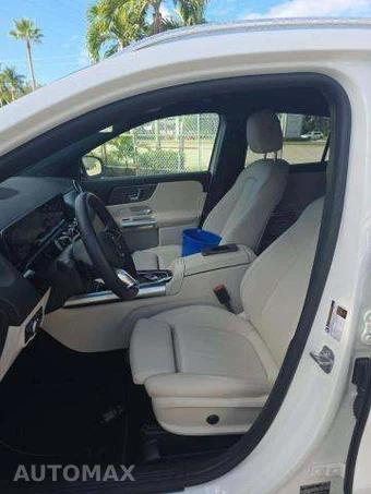 2025 Mercedes-Benz GLA 250 4MATIC - miniatura 7