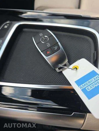 2025 Mercedes-Benz GLA 250 4MATIC - miniatura 9