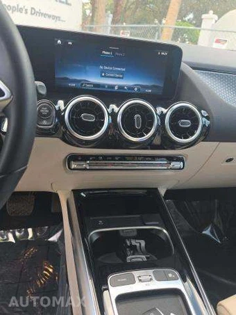 2025 Mercedes-Benz GLA 250 4MATIC – miniatura 11