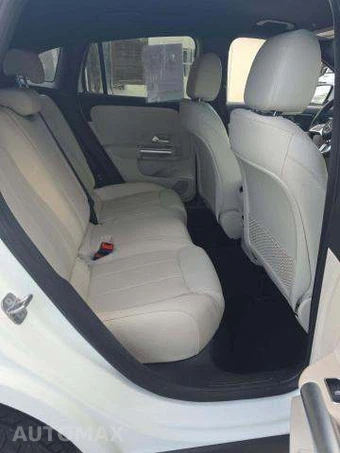 2025 Mercedes-Benz GLA 250 4MATIC – miniatura 17