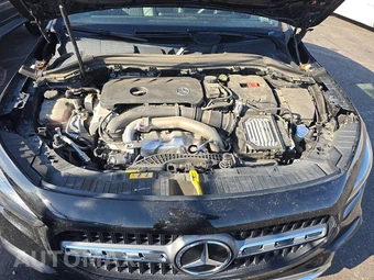 2025 Mercedes-Benz GLA 250 – miniatura 15