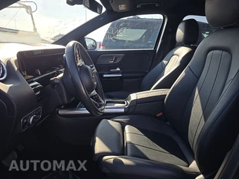 2025 Mercedes-Benz GLA 250 – miniatura 7