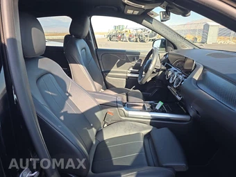 2025 Mercedes-Benz GLA 250 – miniatura 8