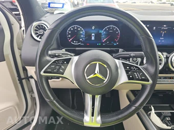 2025 Mercedes-Benz GLA 250 - miniatura 10