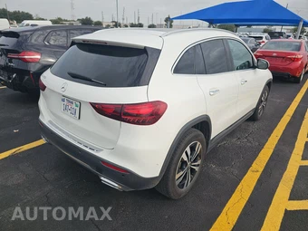 2025 Mercedes-Benz GLA 250 - miniatura 4