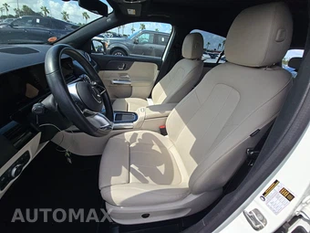 2025 Mercedes-Benz GLA 250 - miniatura 13