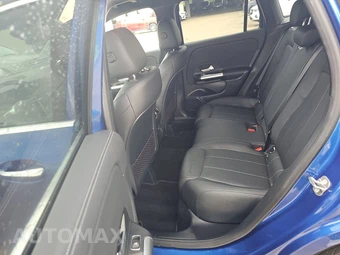 2025 Mercedes-Benz GLA 250 – miniatura 13