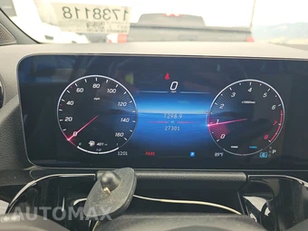 2025 Mercedes-Benz GLA 250 - miniatura 12