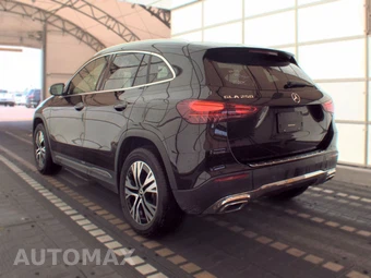 2025 Mercedes-Benz GLA 250 - miniatura 6