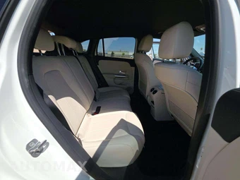 2025 Mercedes-Benz GLA 250 - miniatura 16