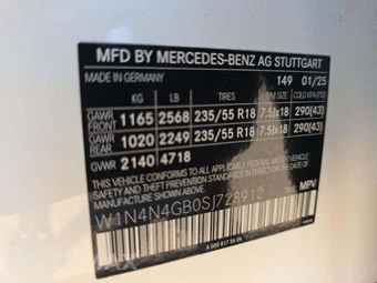 2025 Mercedes-Benz GLA 250 - miniatura 5