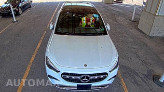 2025 Mercedes-Benz GLA 250 - miniatura 2
