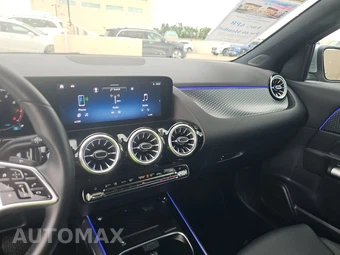 2025 Mercedes-Benz GLA 250 – miniatura 11