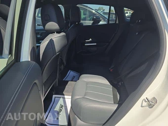 2025 Mercedes-Benz GLA 250 - miniatura 10