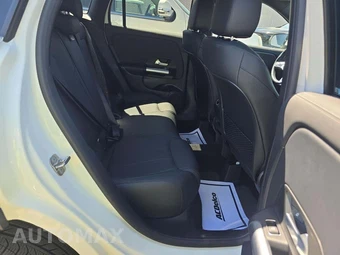 2025 Mercedes-Benz GLA 250 - miniatura 13