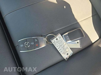 2025 Mercedes-Benz GLA 250 - miniatura 5