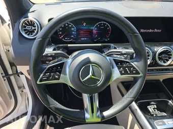 2025 Mercedes-Benz GLA 250 - miniatura 16