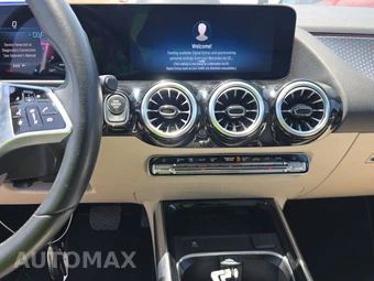 2025 Mercedes-Benz GLA 250 - miniatura 17