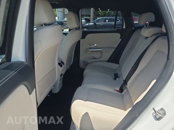 2025 Mercedes-Benz GLA 250 - miniatura 19